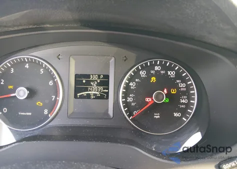 2014 Volkswagen Jetta 1.8T Se from USA, damaged, VIN 3VWD17AJXEM240558